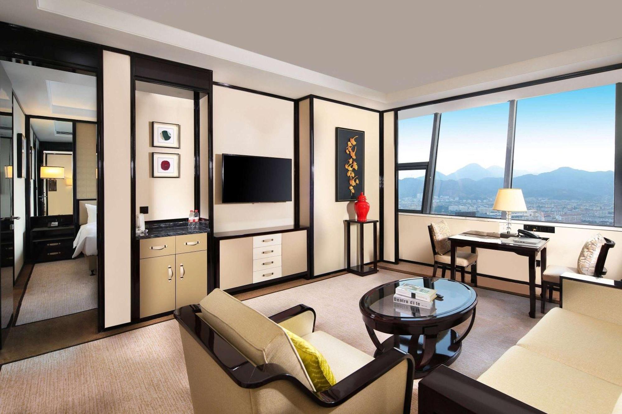 Howard Johnson Plaza Ninh Ba Ngoại thất bức ảnh