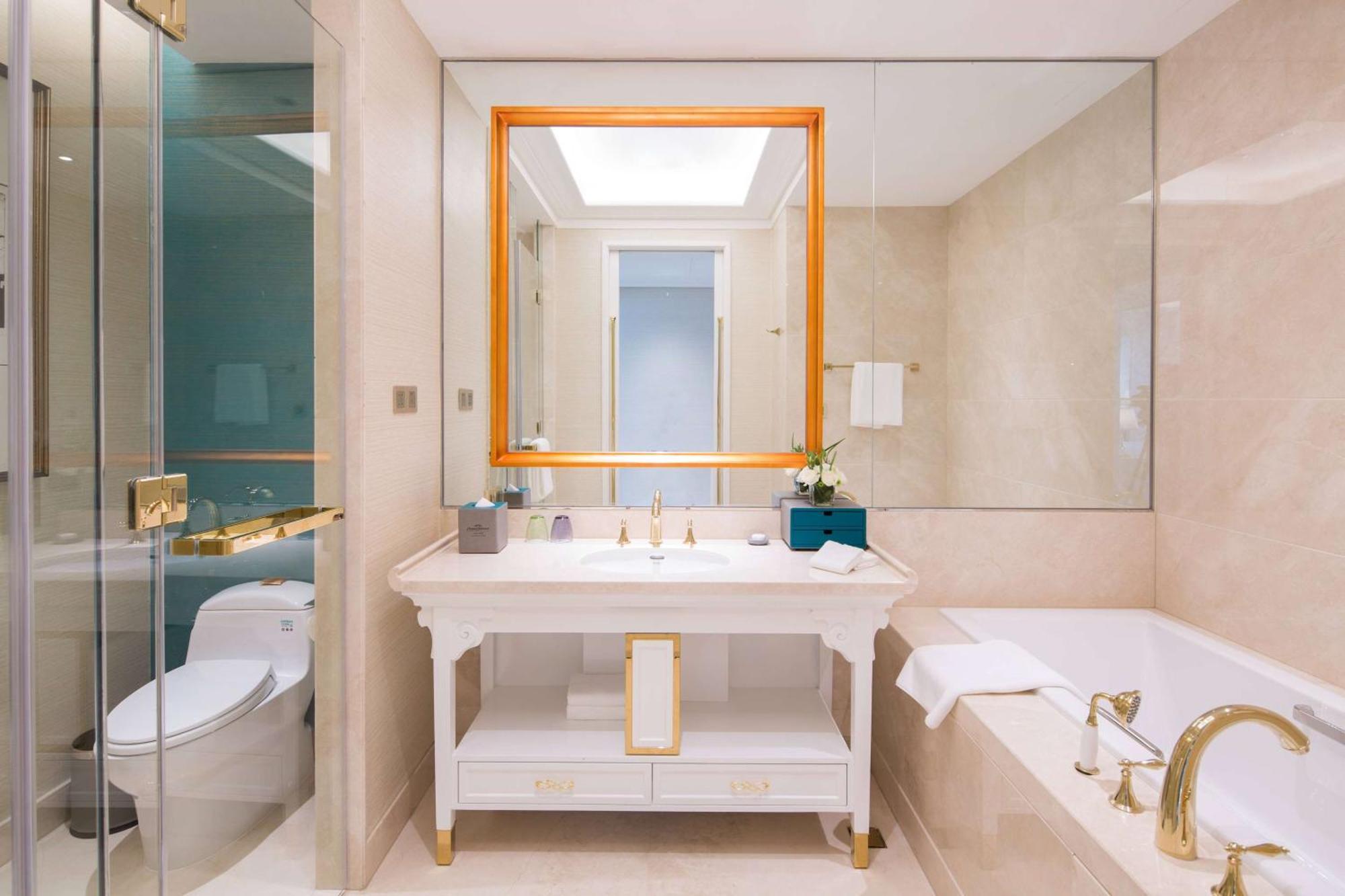 Howard Johnson Plaza Ninh Ba Ngoại thất bức ảnh