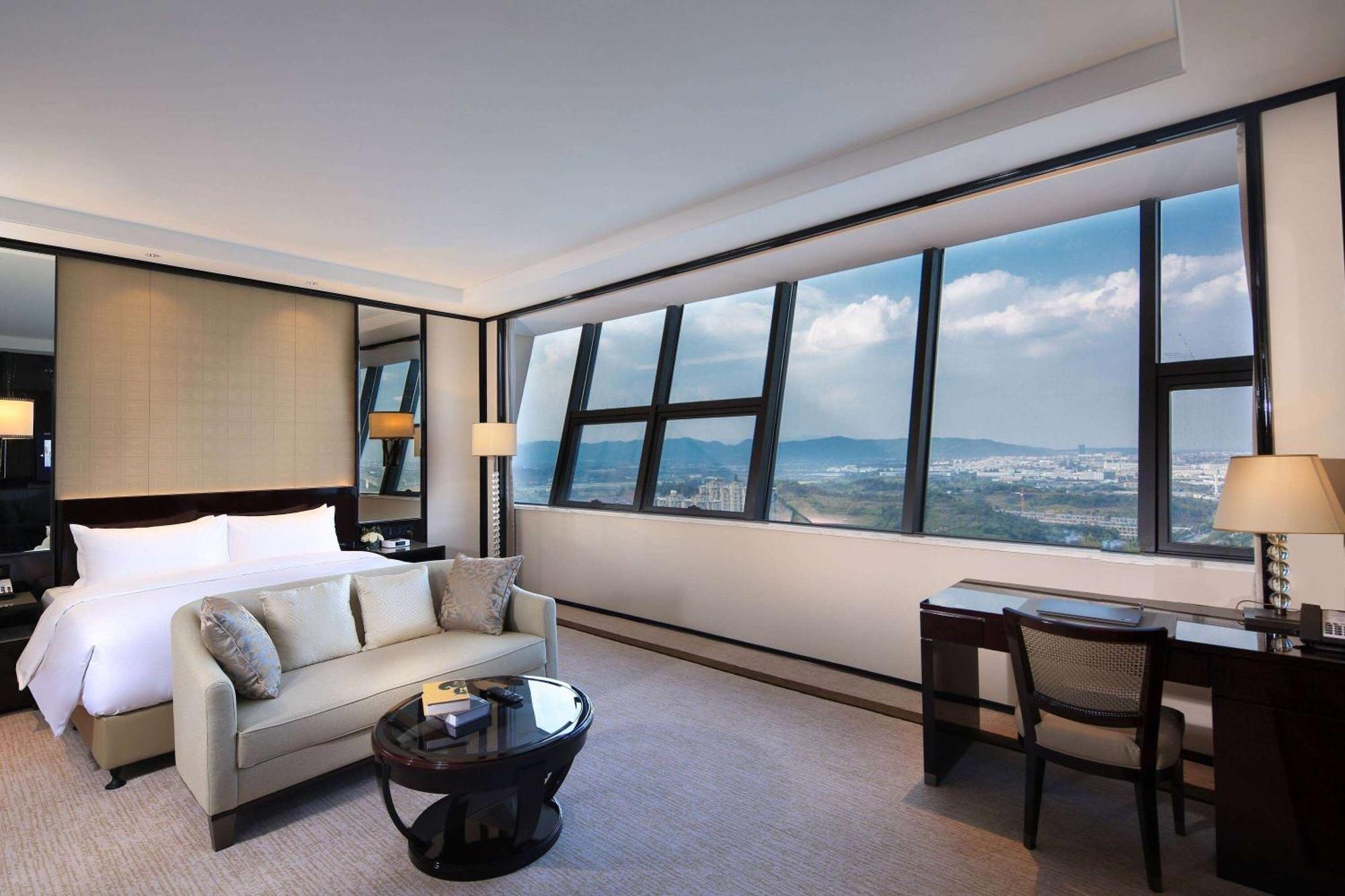 Howard Johnson Plaza Ninh Ba Ngoại thất bức ảnh
